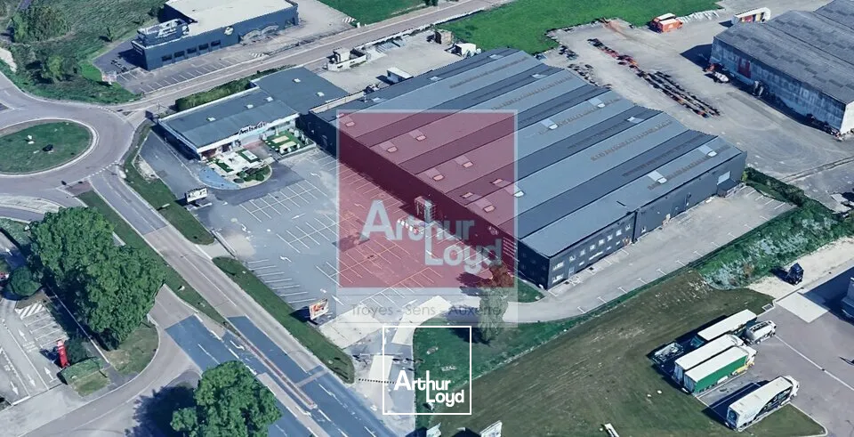 Locaux d'activité & Entrepôts - Vente - LA CHAPELLE-SAINT-LUC - 10600 - 879-6704 - 7838037