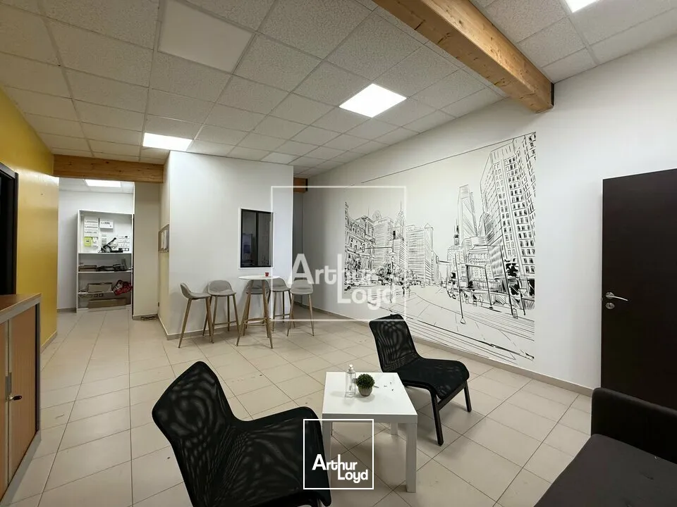 Locaux d'activité & Entrepôts - Location - VULAINES-SUR-SEINE - 77870 - 83-433 - 7838779