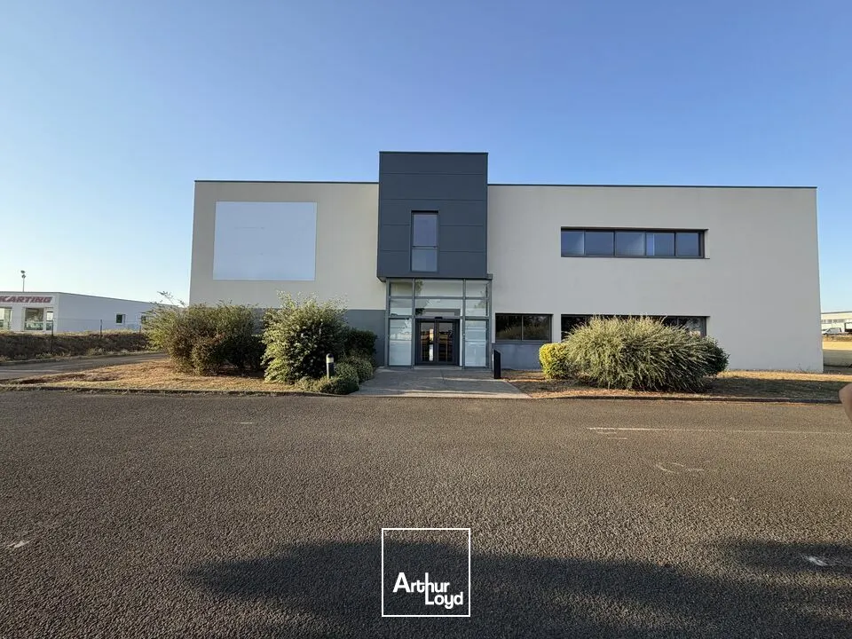 Bureaux - Location - CHAURAY - 79180 - 400-1600 - 7838801