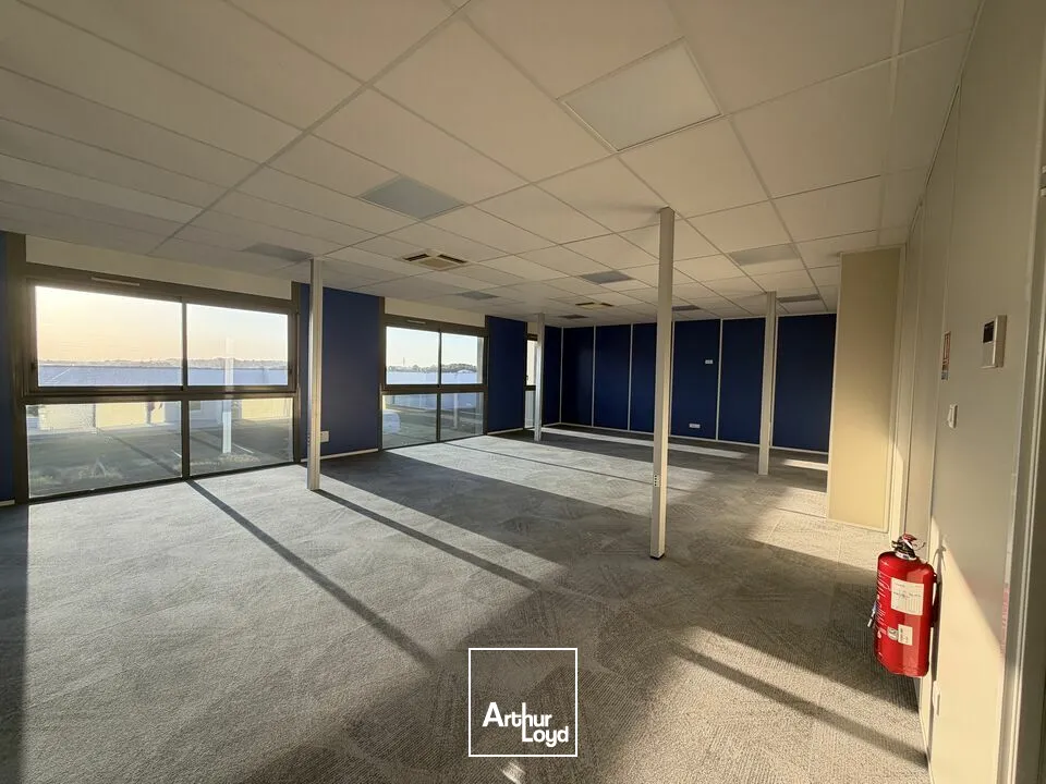 Bureaux - Location - CHAURAY - 79180 - 400-1600 - 7838806