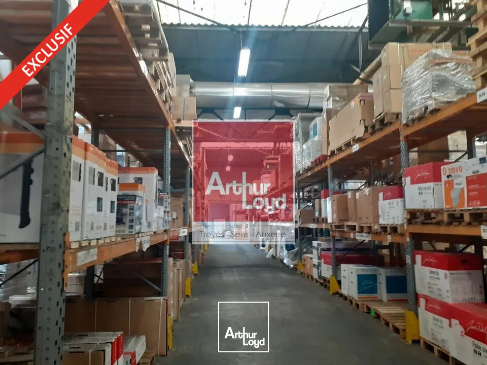 Locaux d'activité & Entrepôts - Location - LA CHAPELLE-SAINT-LUC - 10600 - 879-6704 - 7838822