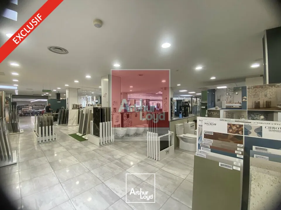 Locaux d'activité & Entrepôts - Location - LA CHAPELLE-SAINT-LUC - 10600 - 879-6704 - 7838825