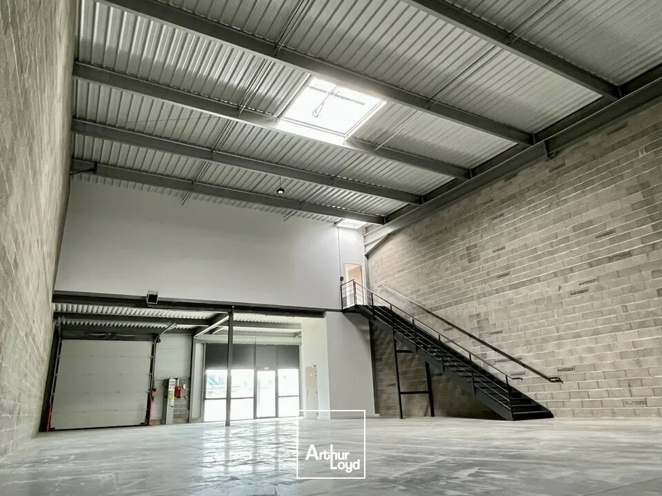 Locaux d'activité & Entrepôts - Location - LE HAVRE - 76600 - 370-370 - 7838861