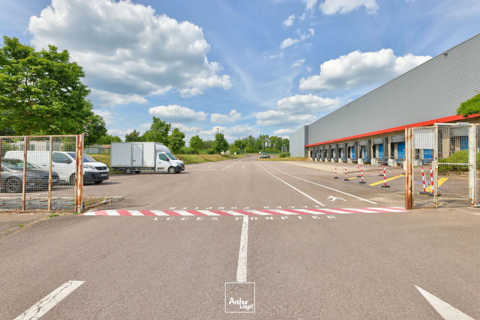 Locaux d'activité & Entrepôts - Location - GARGENVILLE - 78440 - 3900-3900 - 7839071