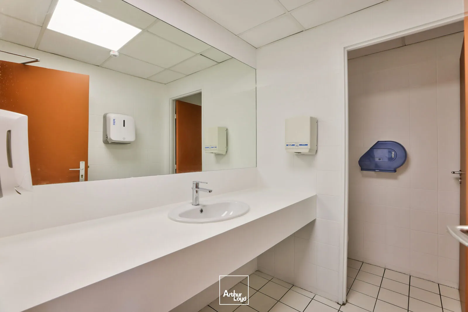 Locaux d'activité & Entrepôts - Location - GARGENVILLE - 78440 - 3900-3900 - 7839077