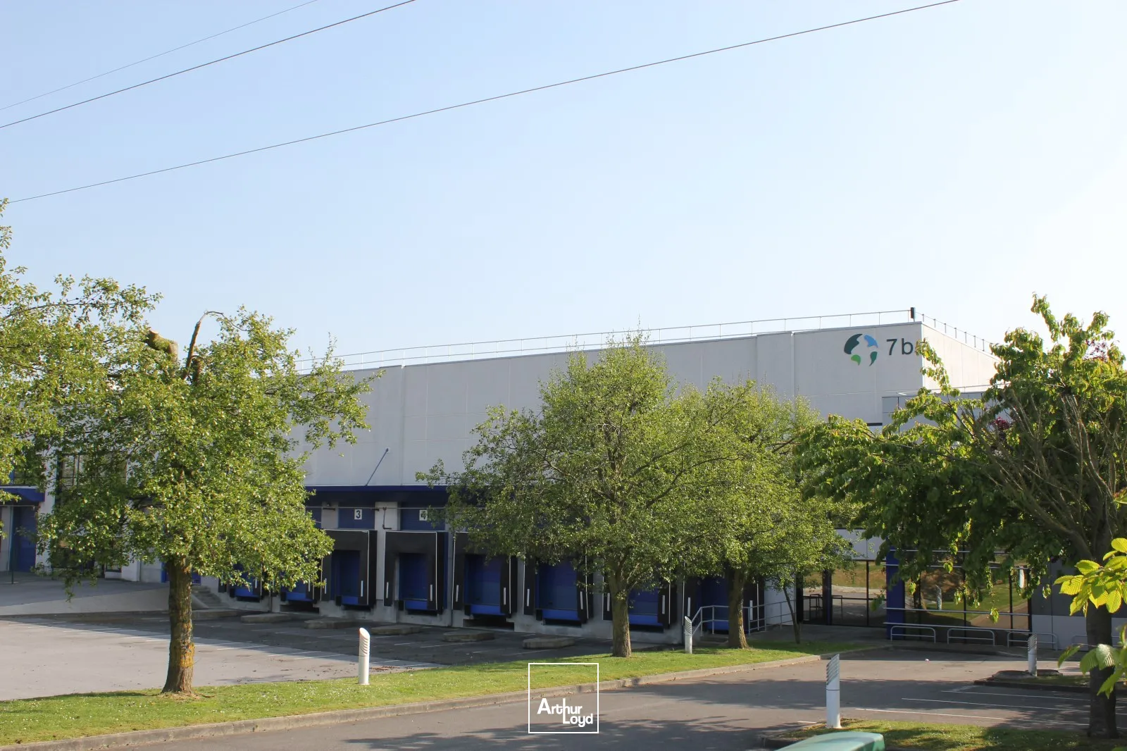 Locaux d'activité & Entrepôts - Location - TREMBLAY EN FRANCE - 93290 - 6690-6690 - 7839168