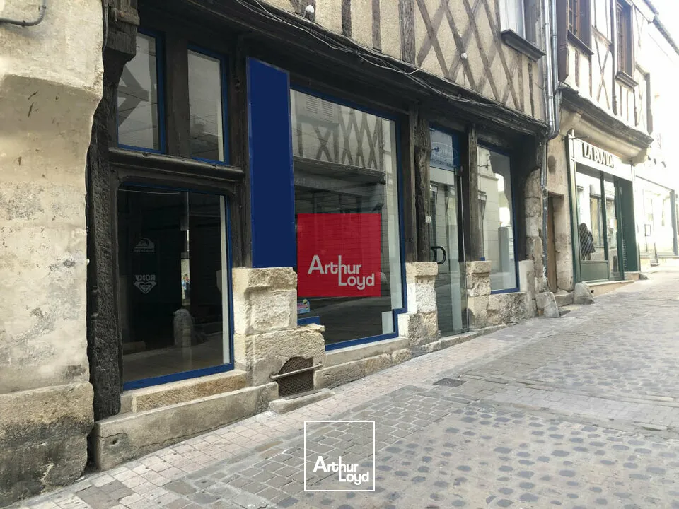 Locaux commerciaux - Location - BOURGES - 18000 - 150-150 - 7839474