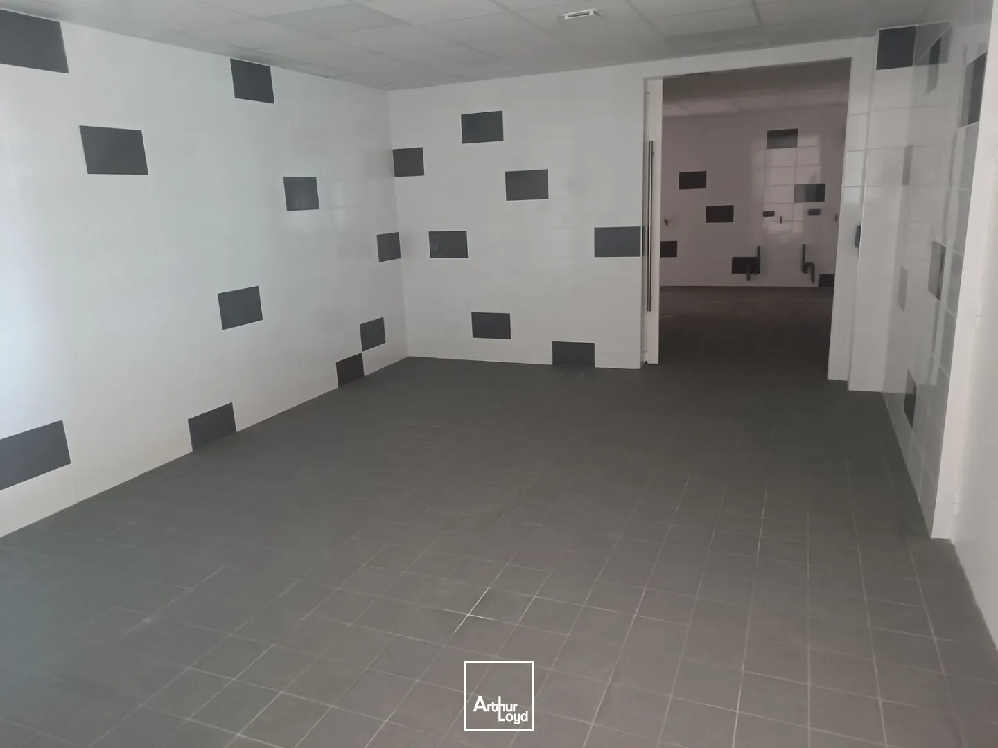 Locaux d'activité & Entrepôts - Location - BEAUVAIS - 60000 - 545-545 - 7848616