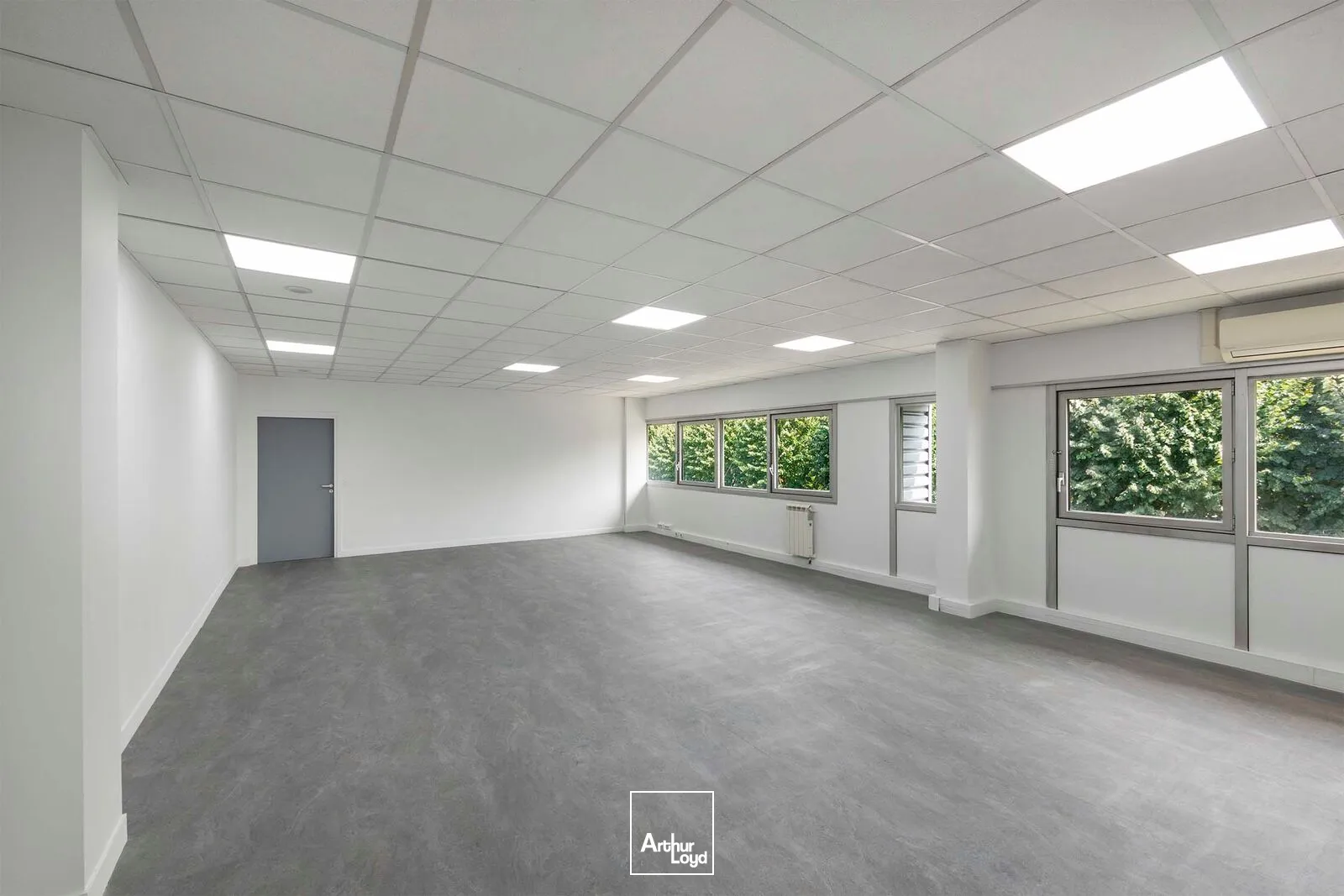 Locaux d'activité & Entrepôts - Location - TREMBLAY EN FRANCE - 93290 - 481-481 - 7850973