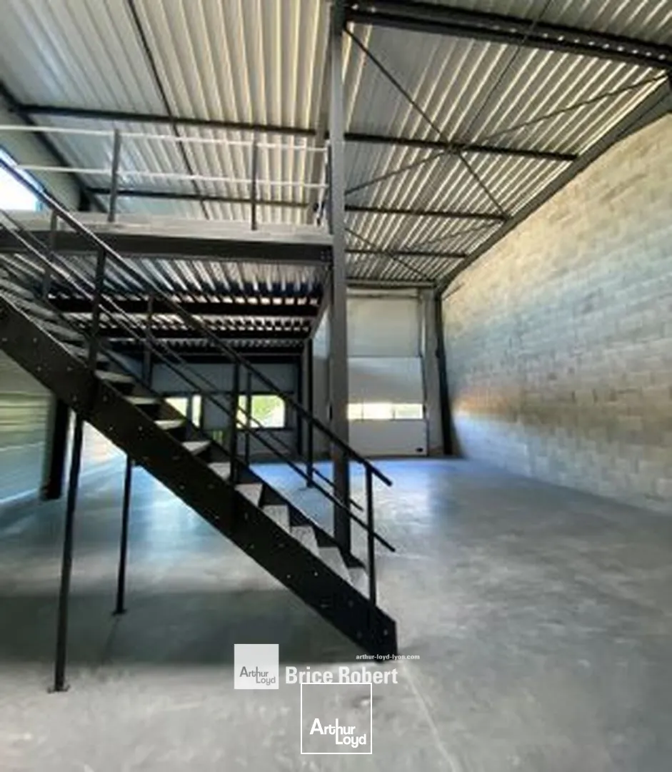Locaux d'activité & Entrepôts - Vente - THURINS - 69510 - 157.06-157.06 - 7855617