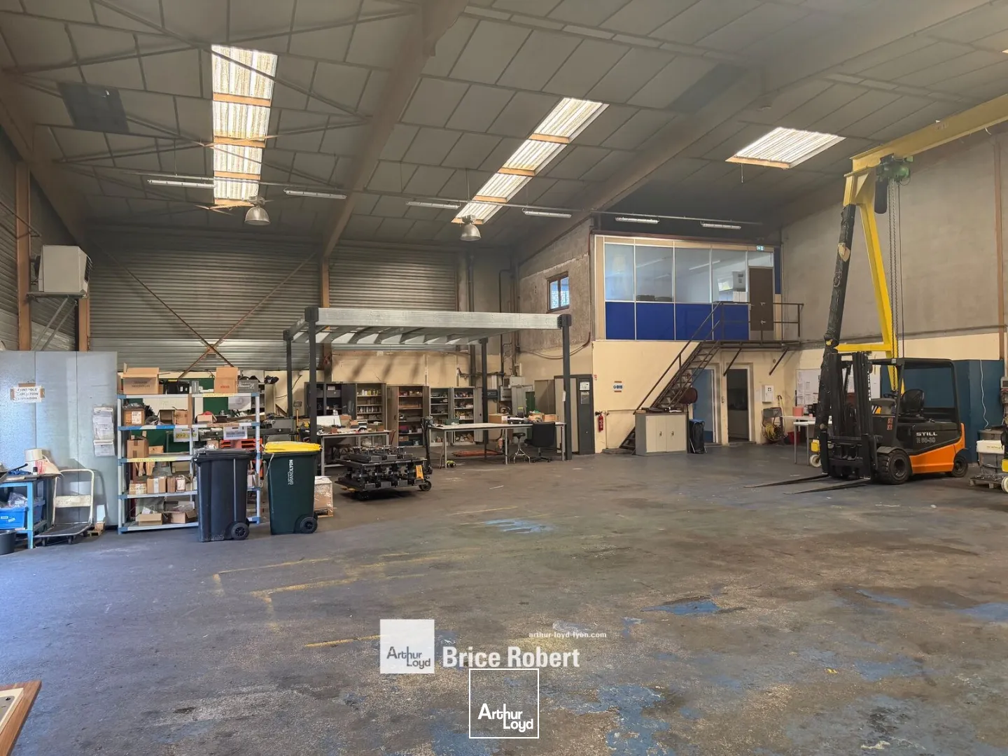 Locaux d'activité & Entrepôts - Location - VAULX EN VELIN - 69120 - 480-480 - 7855822