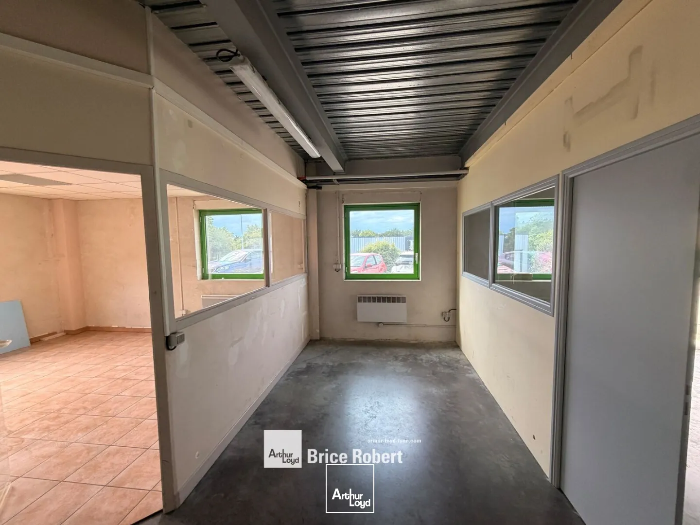 Locaux d'activité & Entrepôts - Location - GREZIEU LA VARENNE - 69290 - 126-126 - 7855830