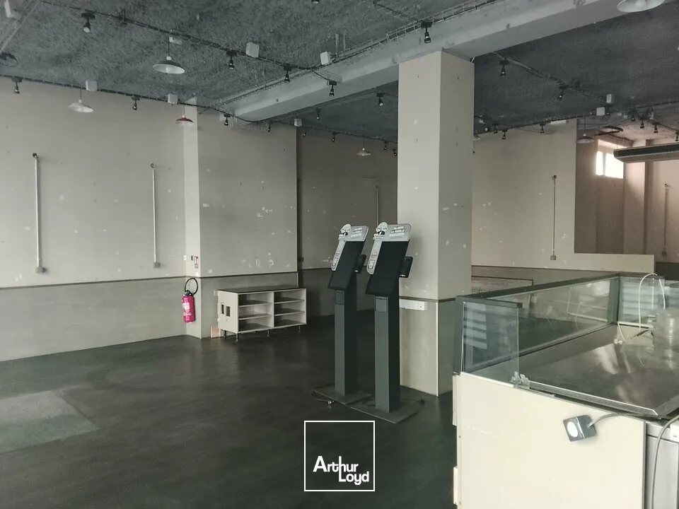Locaux commerciaux - Location - CHALON SUR SAONE - 71100 - 137-137 - 7856197