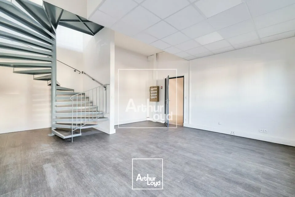 Locaux d'activité & Entrepôts - Location - CHILLY MAZARIN - 91380 - 279-837 - 7856230