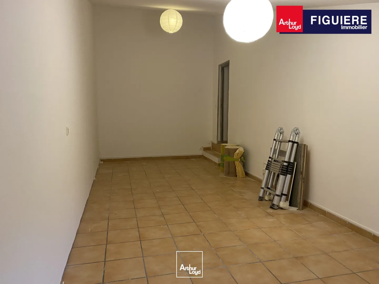 Bureaux - Location - SALON DE PROVENCE - 13300 - 80-80 - 7856350