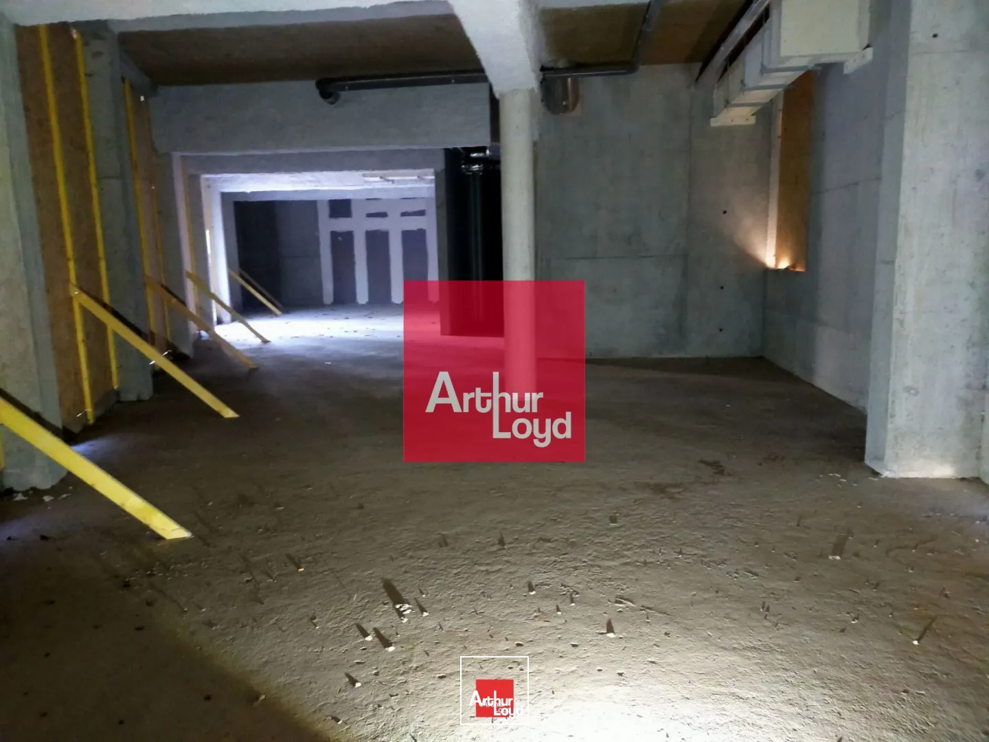 Locaux commerciaux - Location - LE PONT DE CLAIX - 38800 - 235-235 - 7856481