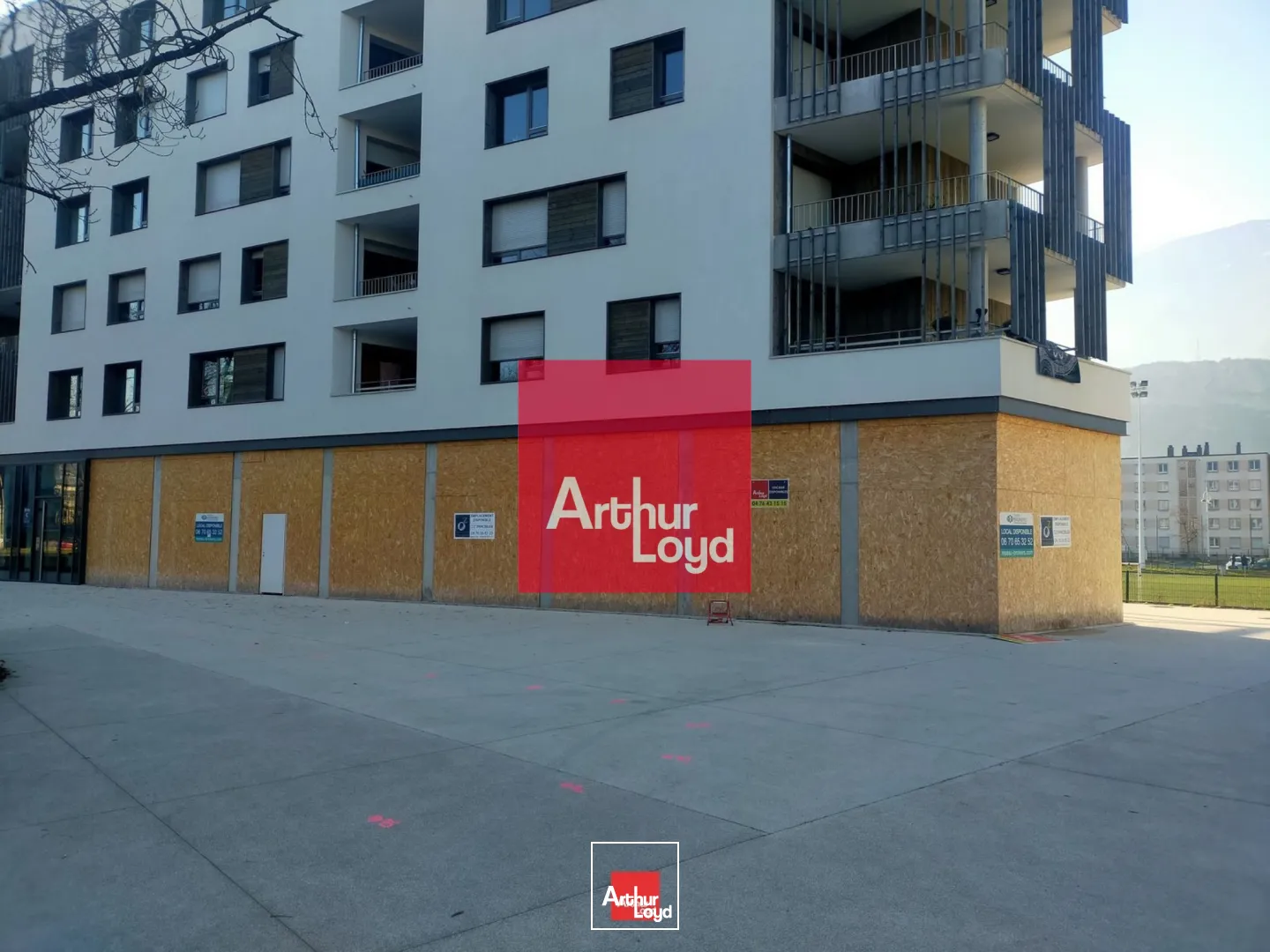 Locaux commerciaux - Location - LE PONT DE CLAIX - 38800 - 235-235 - 7856477