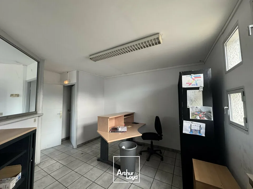 Locaux d'activité & Entrepôts - Vente - ORANGE - 84100 - 524-524 - 7857020