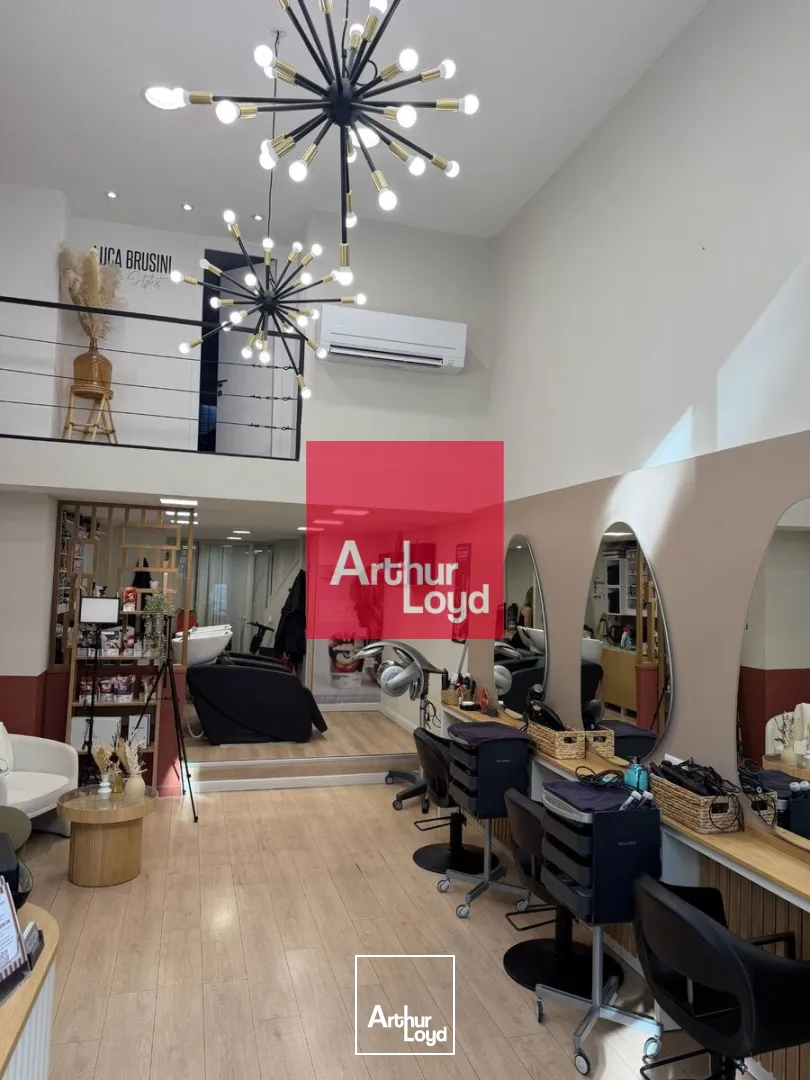 Locaux commerciaux - Location - GRENOBLE - 38000 - 56-56 - 7857236