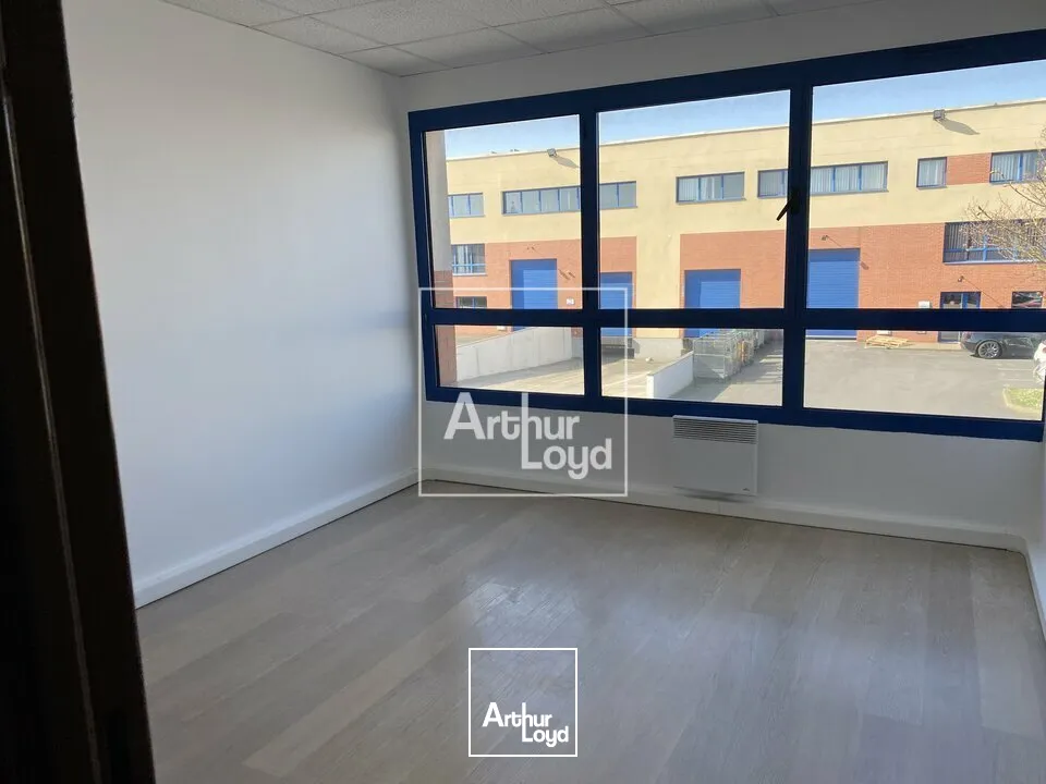 Locaux d'activité & Entrepôts - Location - MOISSY CRAMAYEL - 77550 - 187-187 - 7857875