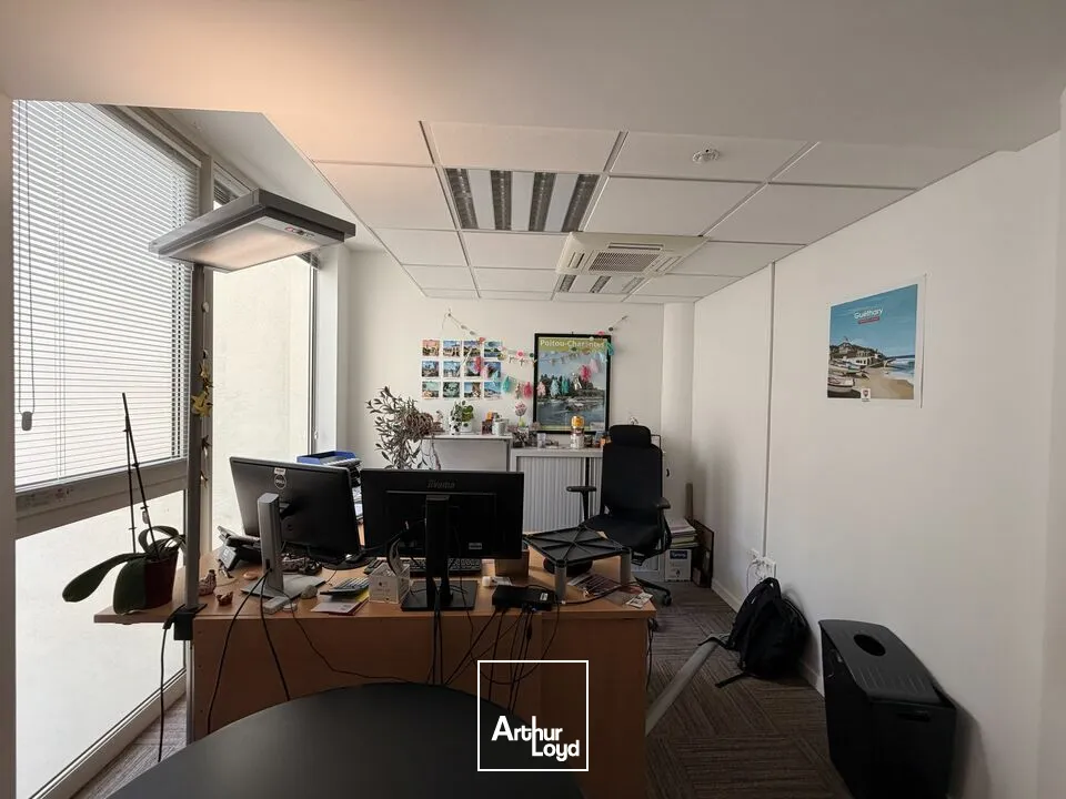 Bureaux - Location - POITIERS - 86000 - 223.05-223.05 - 7857911