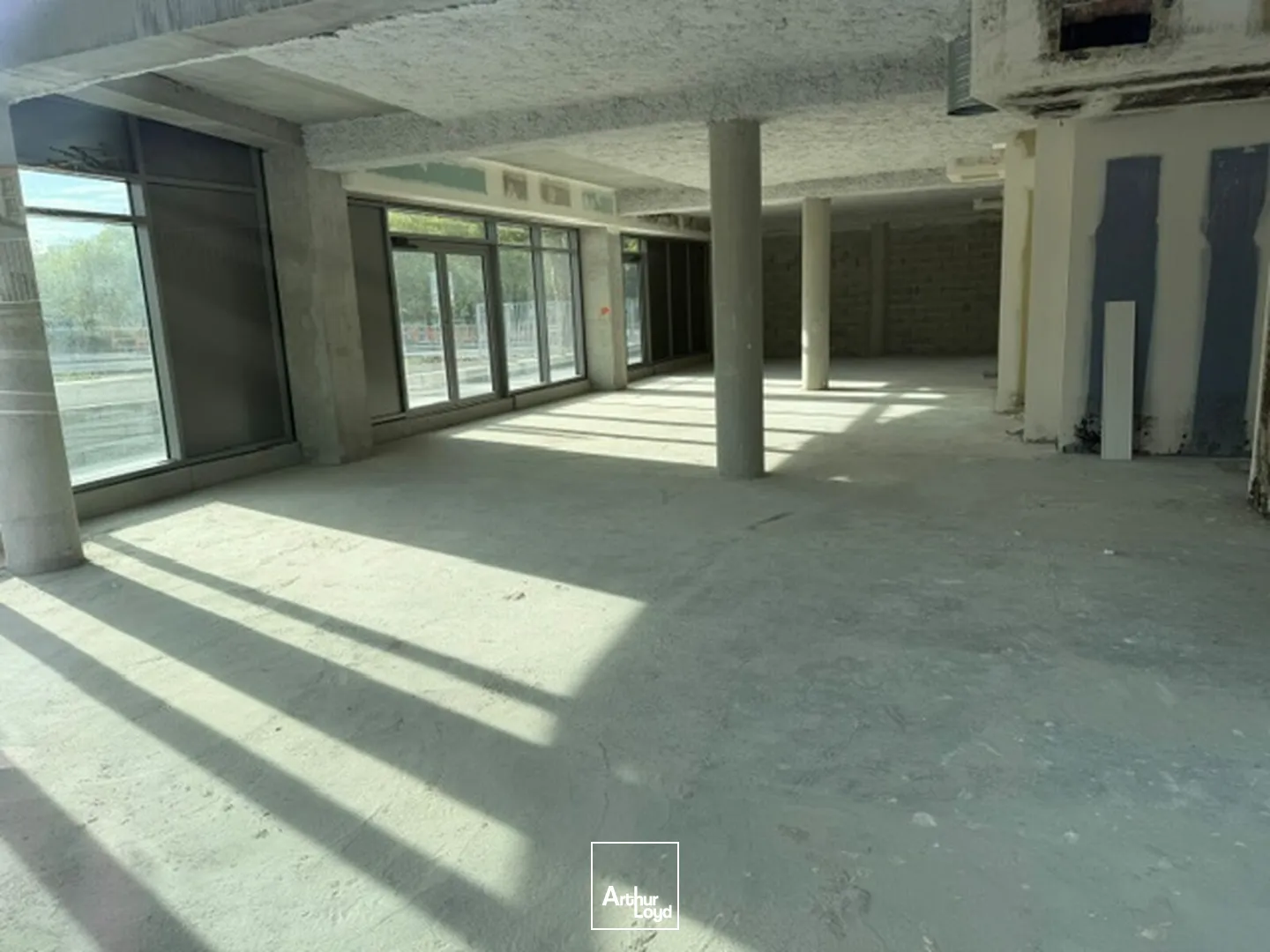 Locaux commerciaux - Location - BREST - 29200 - 93.15-235.3 - 7858041