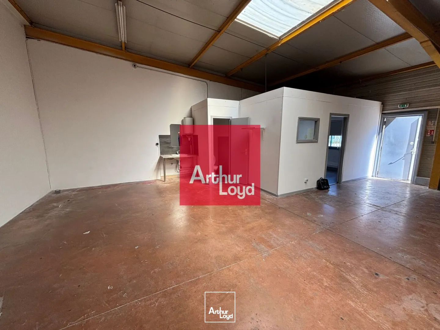 Locaux d'activité & Entrepôts - Location - SAINT MARTIN D'HERES - 38400 - 150-150 - 7858084