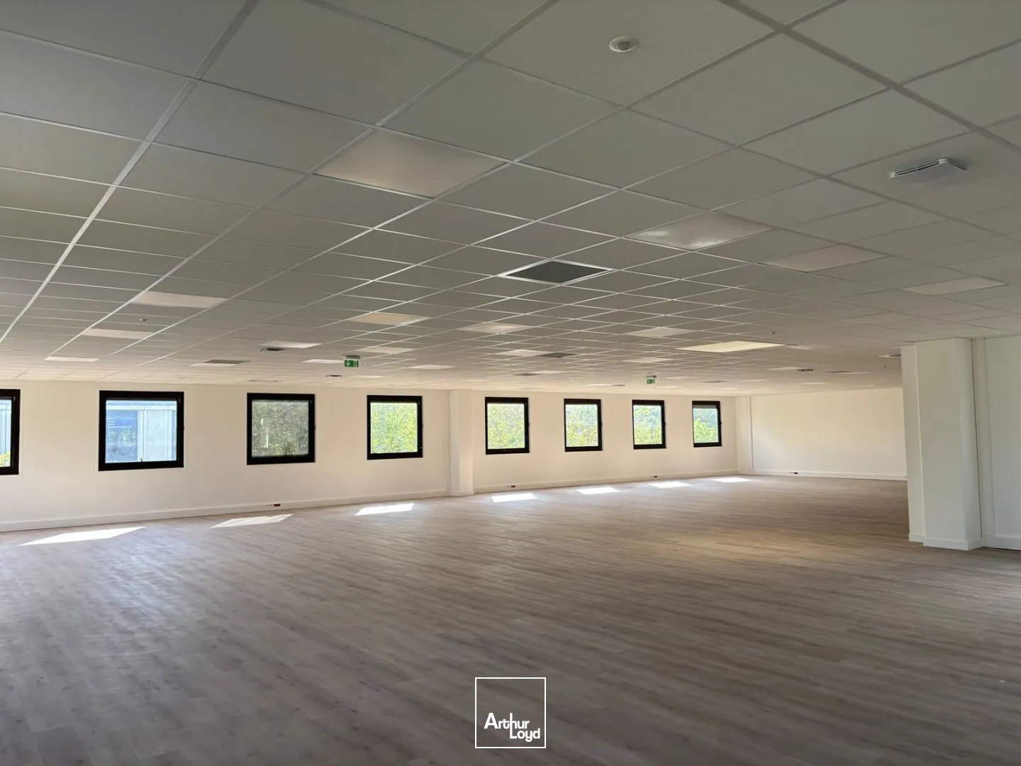 Locaux d'activité & Entrepôts - Location - CERGY - 95800 - 414-828 - 7858973