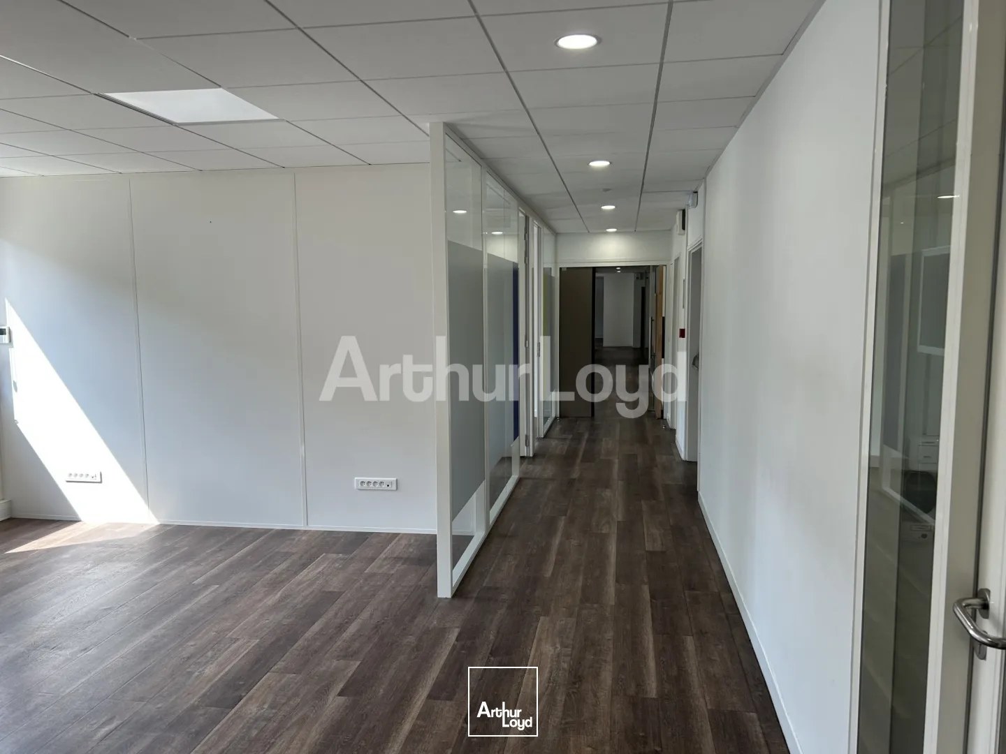 Bureaux - Vente - LILLE - 59000 - 527.4-1100.7 - 7859146