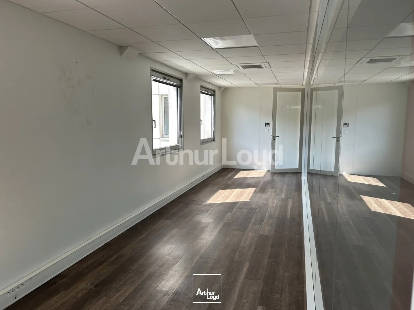 Bureaux - Vente - LILLE - 59000 - 527.4-1100.7 - 7859138