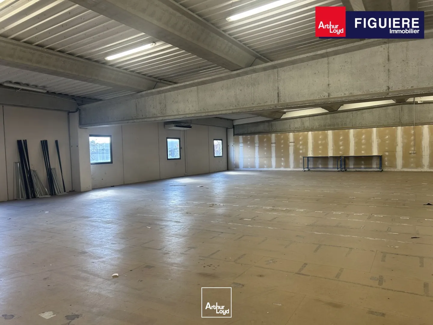 Locaux d'activité & Entrepôts - Location - ROUSSET - 13790 - 4631-4631 - 7868292