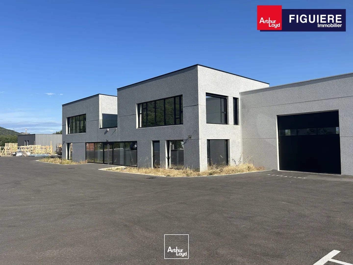 Locaux d'activité & Entrepôts - Location - SAINT ESTEVE JANSON - 13610 - 1550-1550 - 7868810