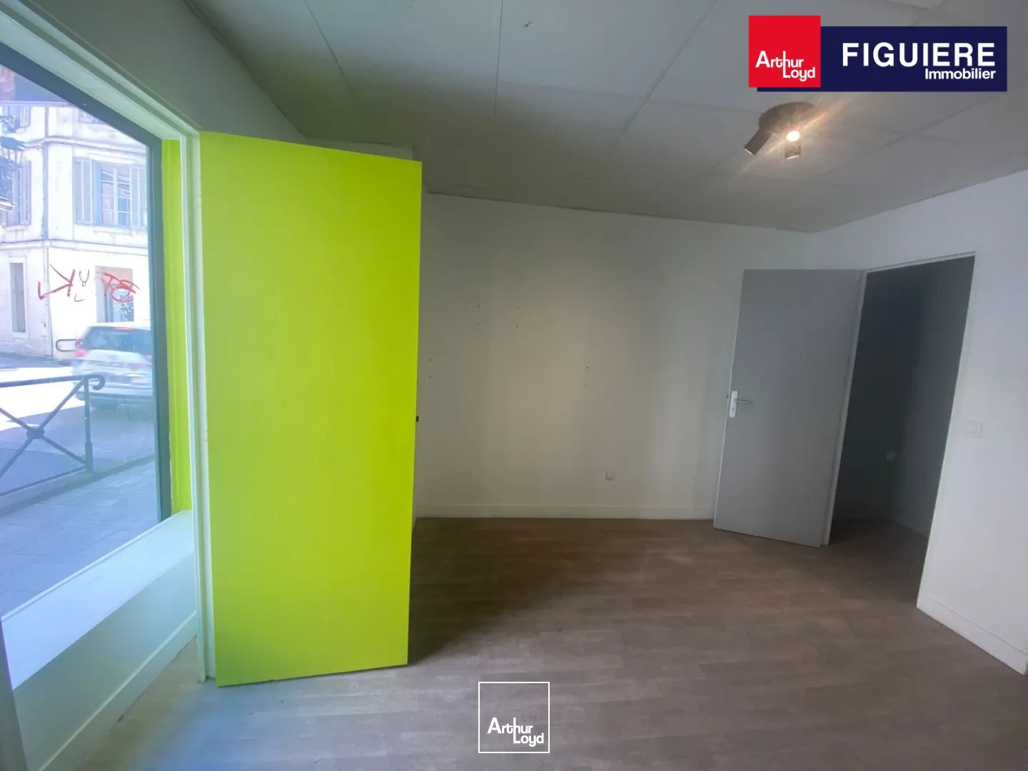 Locaux commerciaux - Vente - ARLES - 13200 - 220-220 - 7869123
