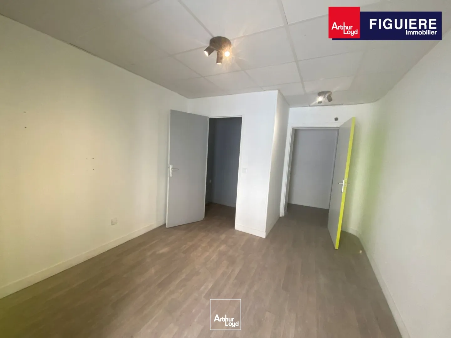 Locaux commerciaux - Vente - ARLES - 13200 - 220-220 - 7869124