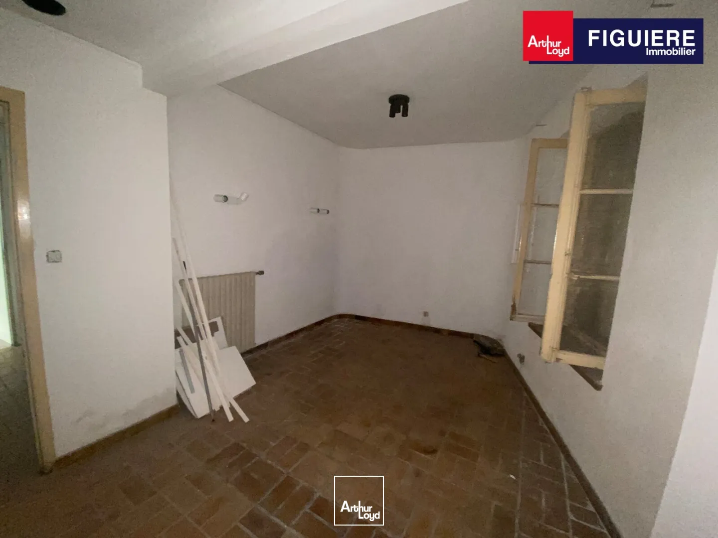 Locaux commerciaux - Vente - ARLES - 13200 - 220-220 - 7869125