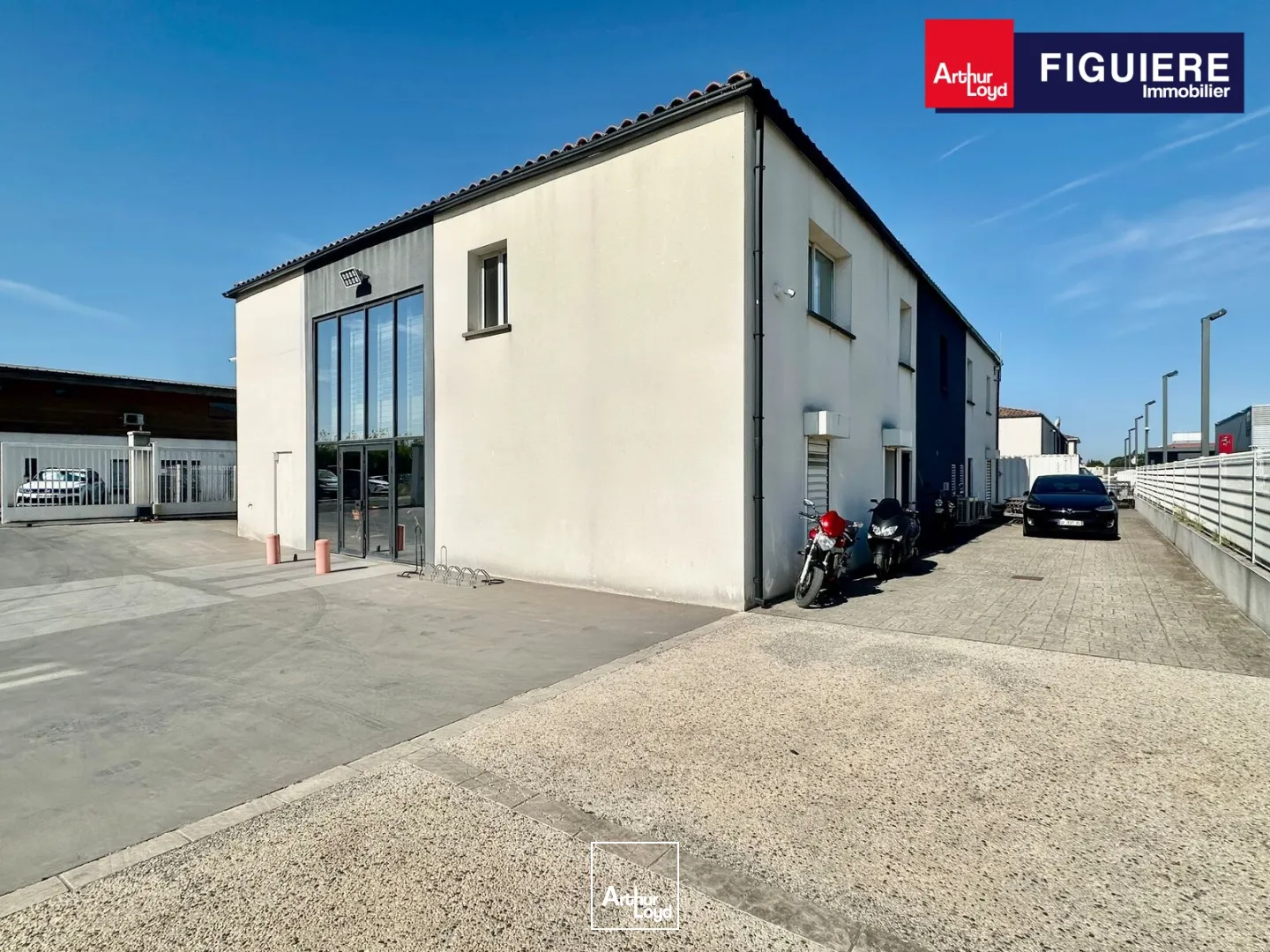 Locaux d'activité & Entrepôts - Location - EGUILLES - 13510 - 590-590 - 7869703