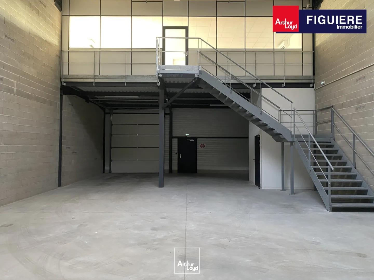 Locaux d'activité & Entrepôts - Location - MEYREUIL - 13590 - 242-242 - 7869840
