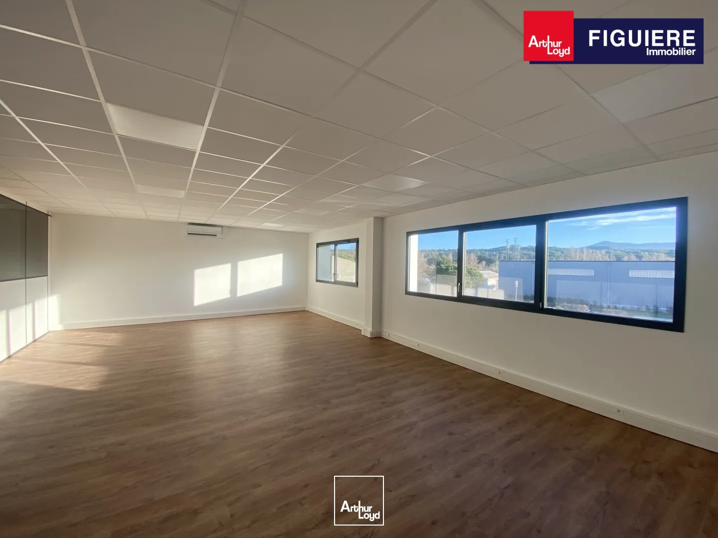 Locaux d'activité & Entrepôts - Location - MEYREUIL - 13590 - 242-242 - 7869843