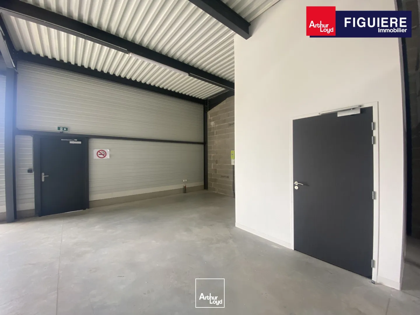 Locaux d'activité & Entrepôts - Location - MEYREUIL - 13590 - 242-242 - 7869838