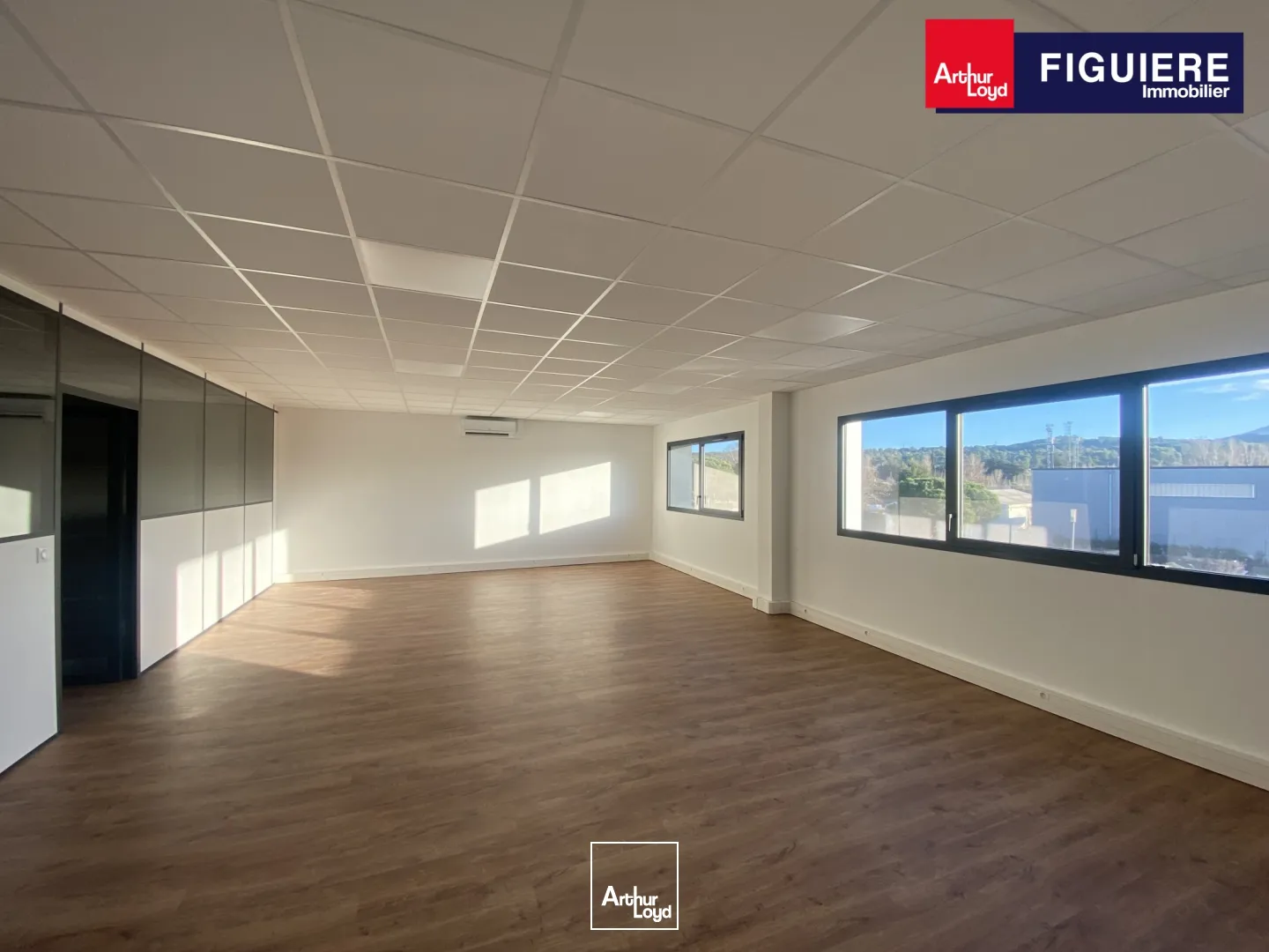 Locaux d'activité & Entrepôts - Location - MEYREUIL - 13590 - 242-242 - 7869845