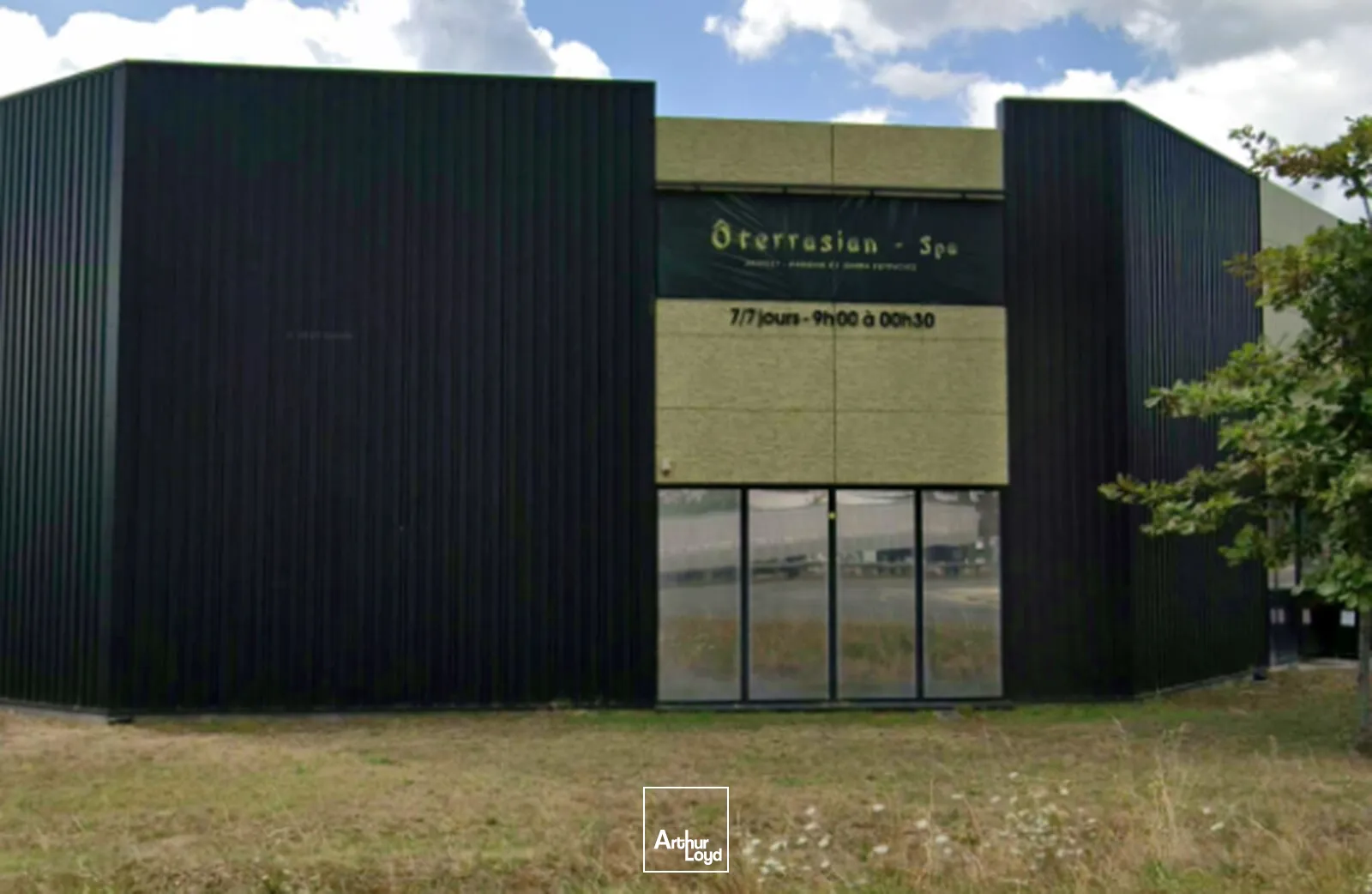 Locaux commerciaux - Location - PESSAC - 33600 - 93-303 - 7869972