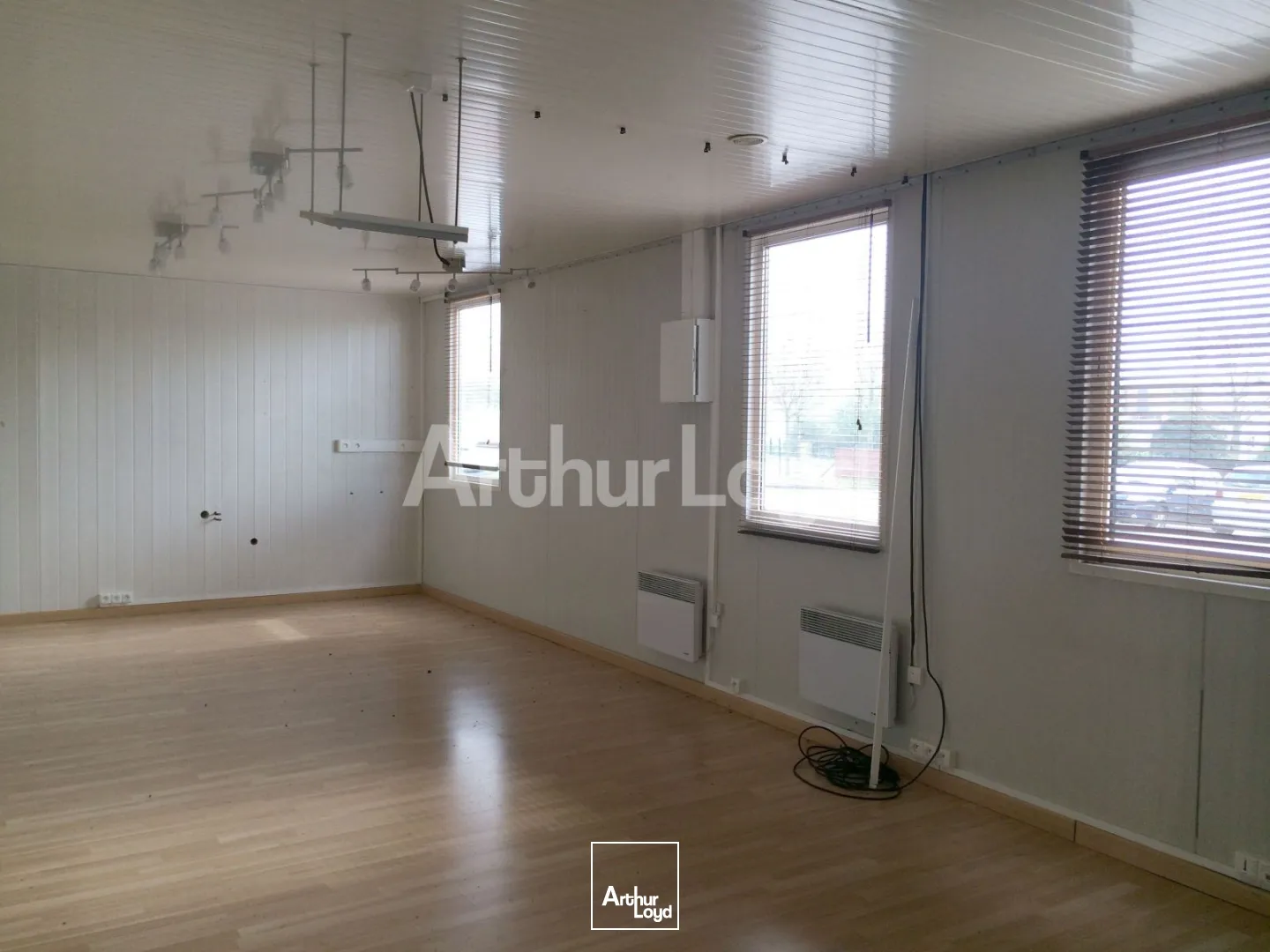 Locaux d'activité & Entrepôts - Location - MONCHY LE PREUX - 62118 - 350-350 - 7871279
