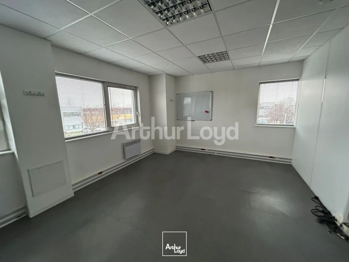 Bureaux - Location - ROUVIGNIES - 59220 - 260-260 - 7871866