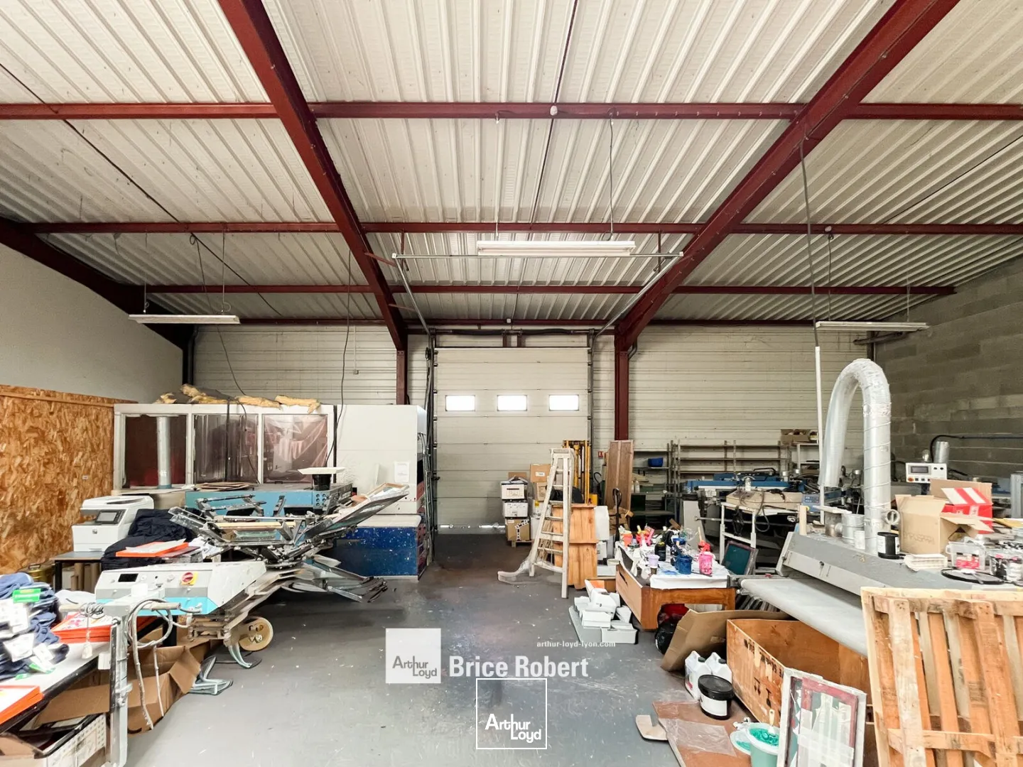 Locaux d'activité & Entrepôts - Vente - SAINT PRIEST - 69800 - 570-570 - 7876126