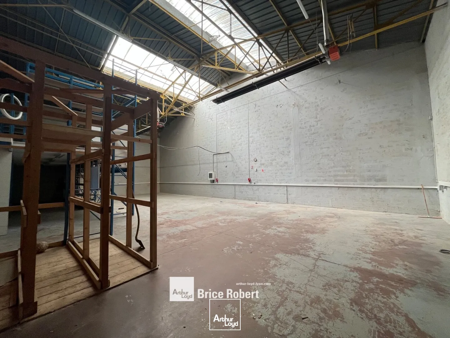 Locaux d'activité & Entrepôts - Location - VILLEURBANNE - 69100 - 416-416 - 7876139