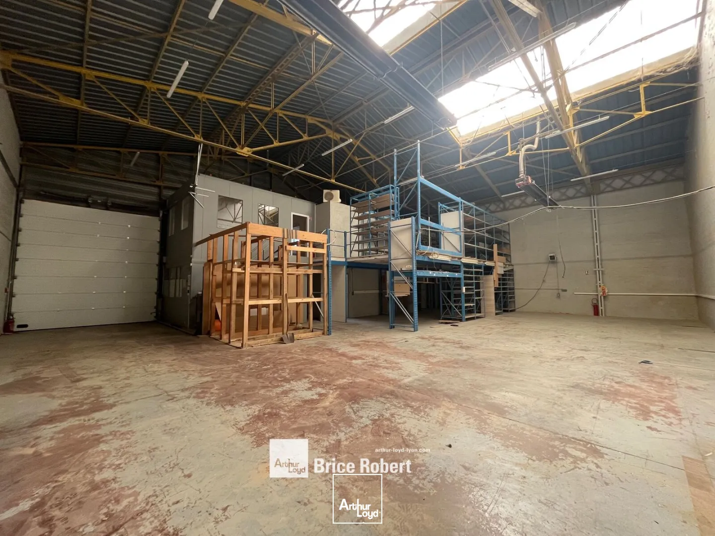 Locaux d'activité & Entrepôts - Location - VILLEURBANNE - 69100 - 416-416 - 7876138