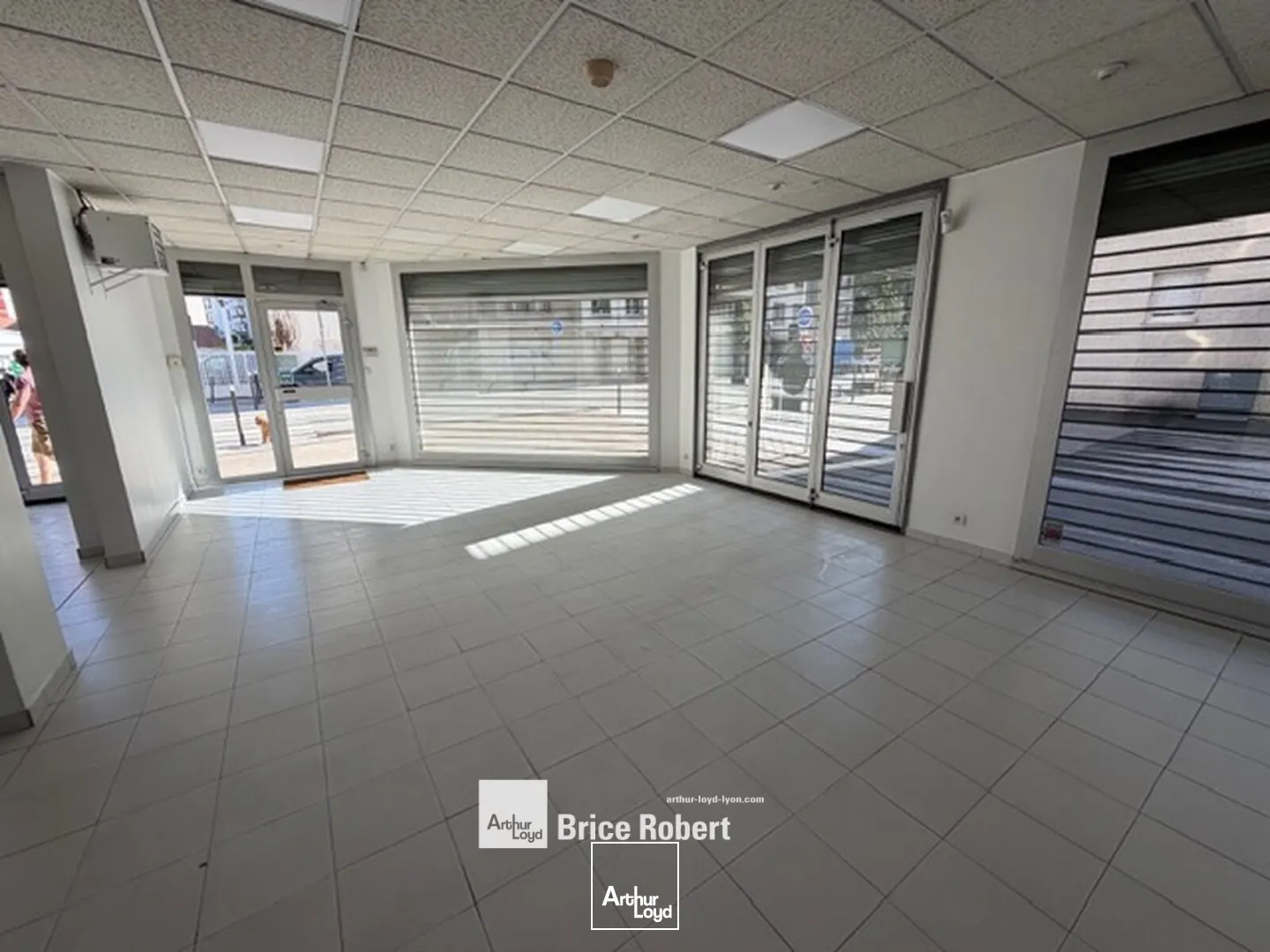 Locaux commerciaux - Location - LYON - 69003 - 138.9-306.15 - 7876311