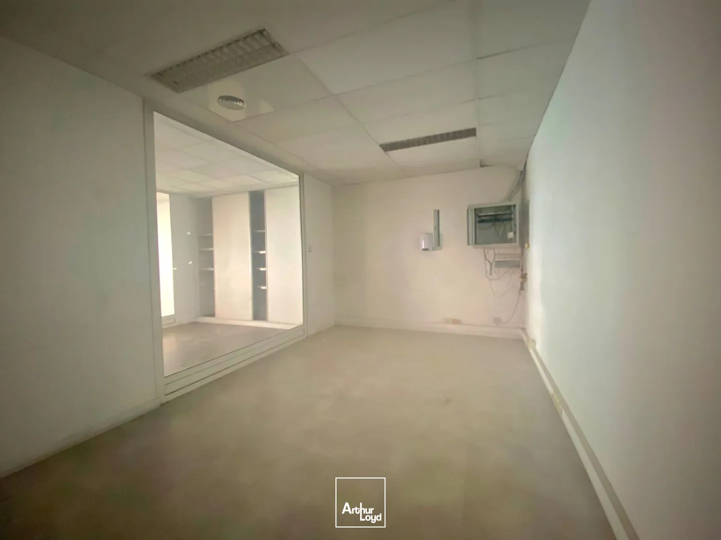 Locaux commerciaux - Location - MARSEILLE - 13005 - 875-875 - 7876546