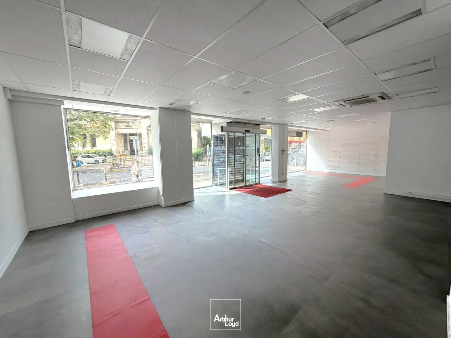 Locaux commerciaux - Location - MARSEILLE - 13005 - 875-875 - 7876542