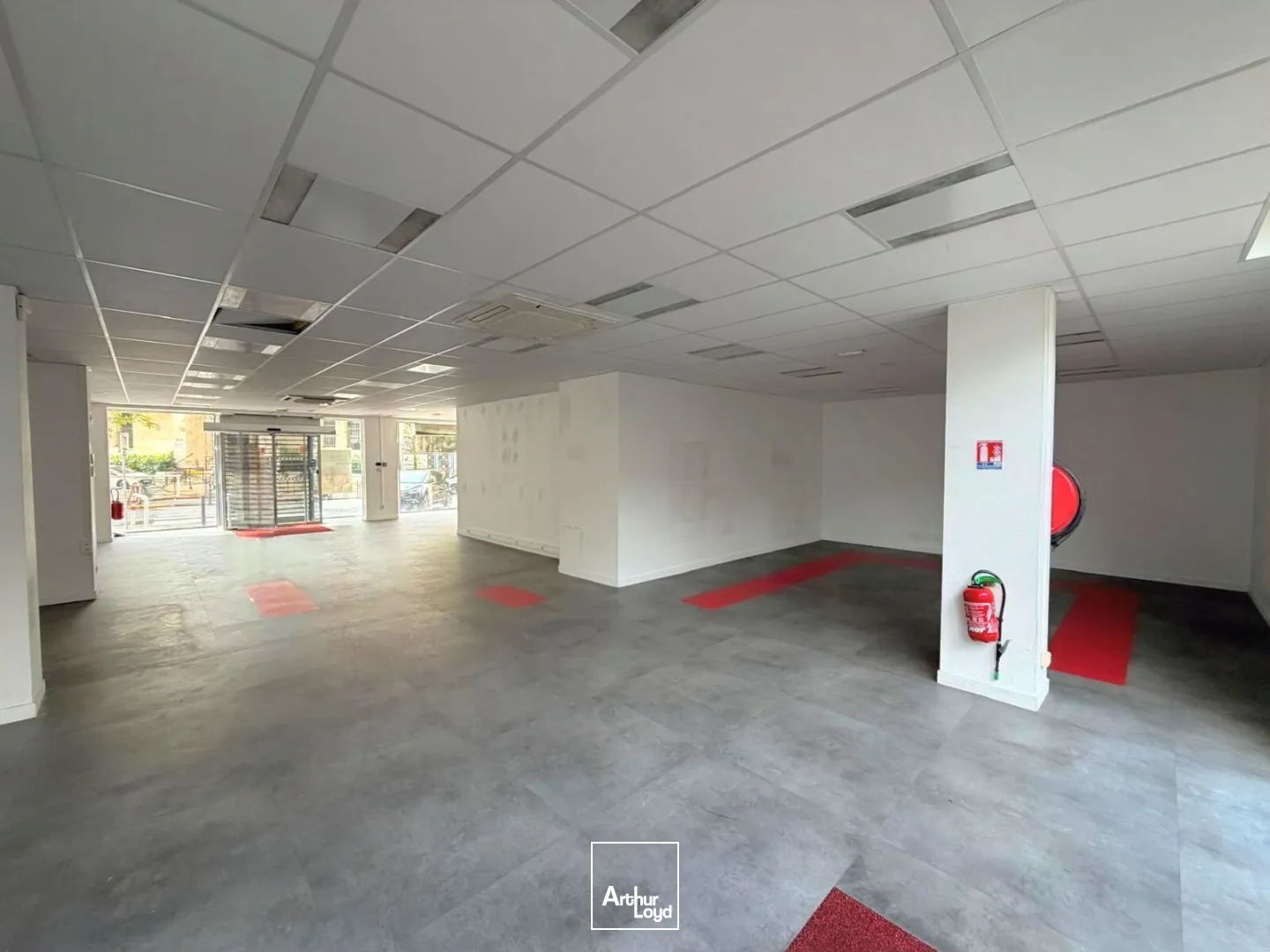 Locaux commerciaux - Location - MARSEILLE - 13005 - 875-875 - 7876544